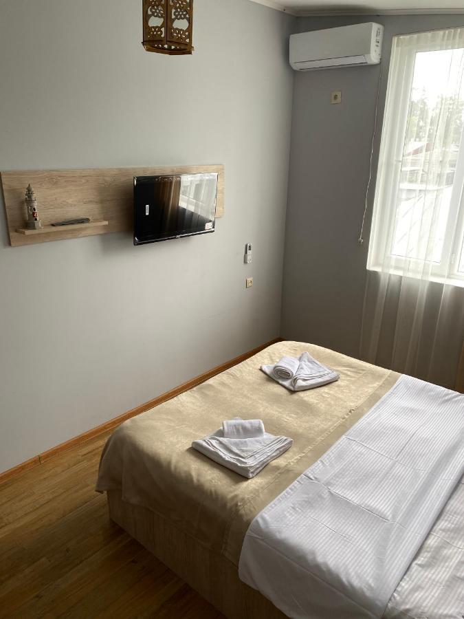 Holiday House Chkonia Batumi Exterior foto
