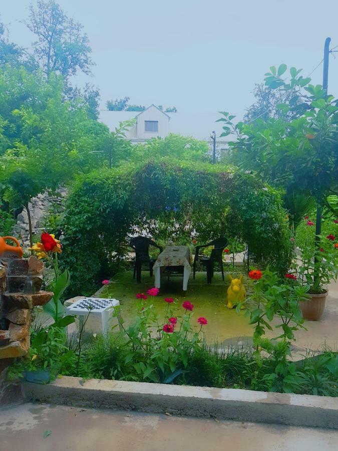 Holiday House Chkonia Batumi Exterior foto